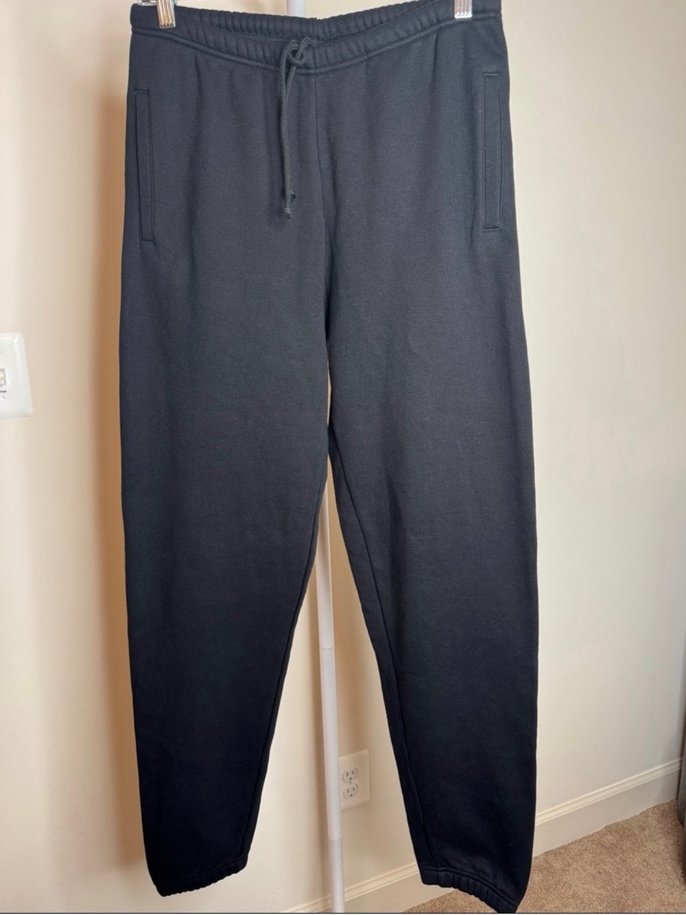 SKIMS Women’s Black Drawstring Jogger Pants